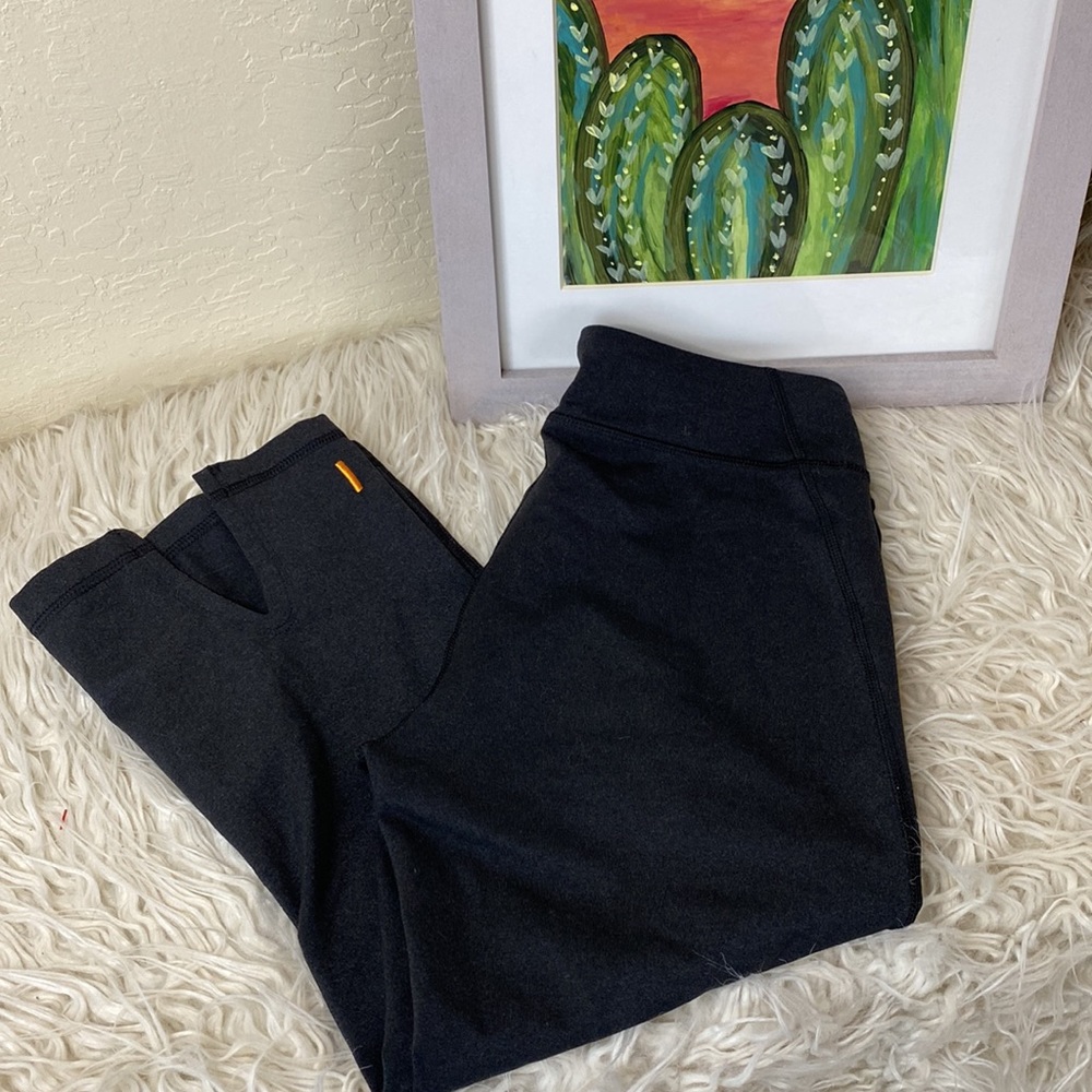 LUCY lotus collection crop leggings